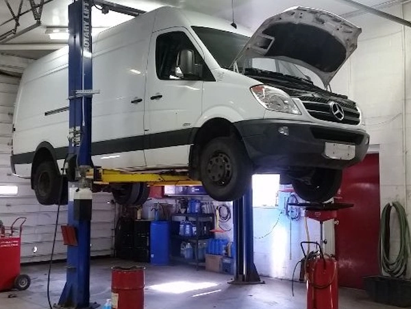 Mercedes engine repair